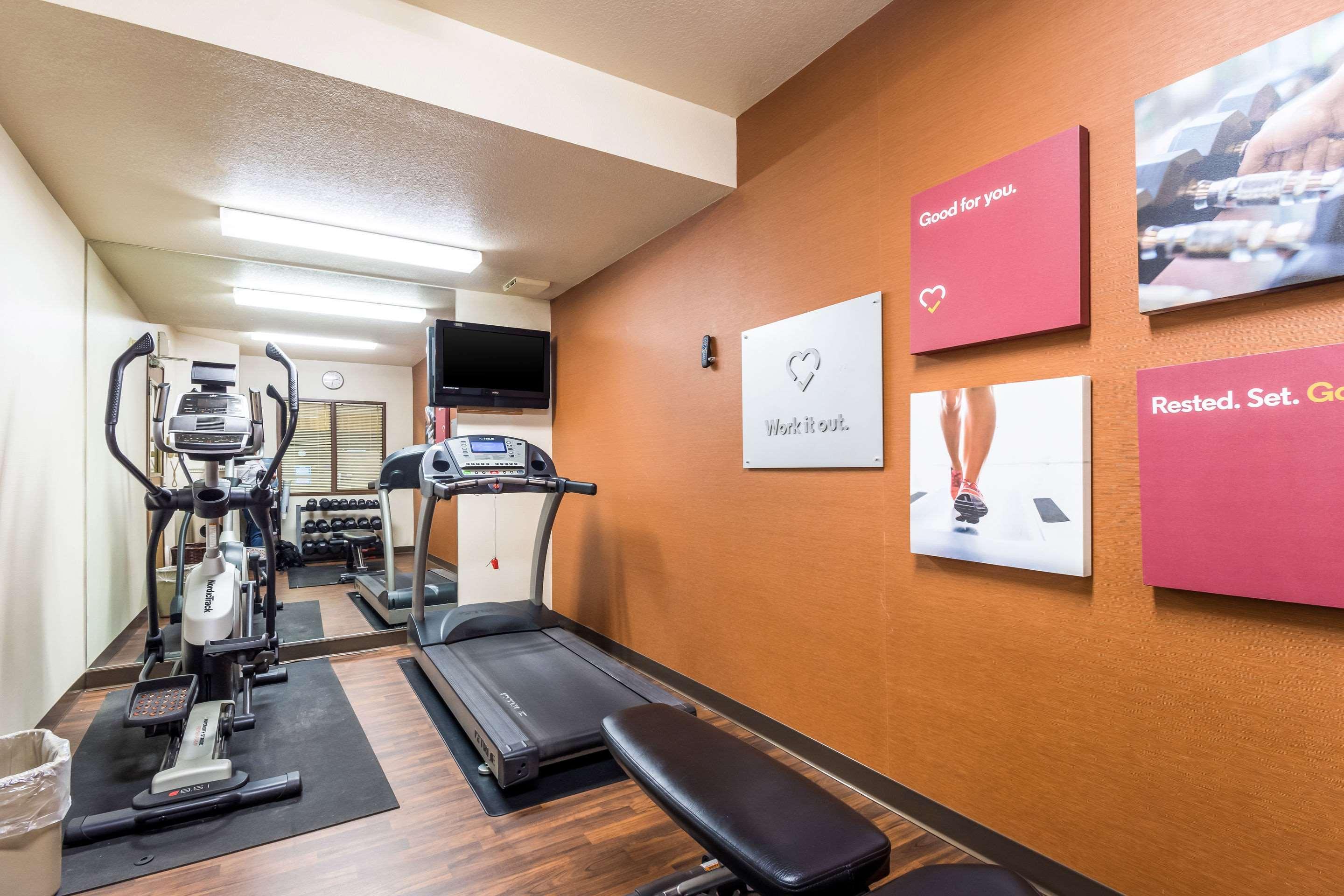 Comfort Suites Portland Airport Bagian luar foto