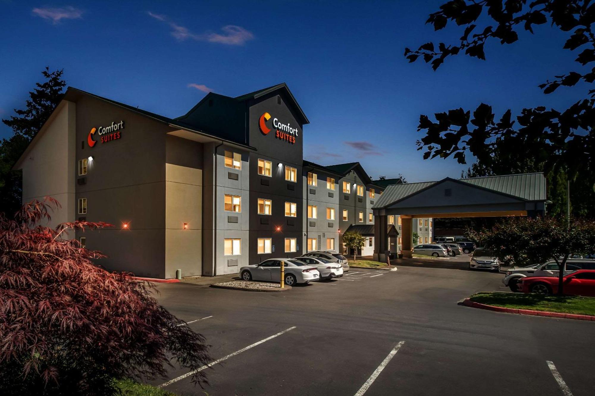 Comfort Suites Portland Airport Bagian luar foto